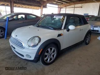 2010 MINI Convertible with VIN WMWMR3C59ATU98390, listed as a Copart auction lot 88820365 with 93,029 mi miles and Clean Title. Bid and sale history available at DreamBid. Image 1.