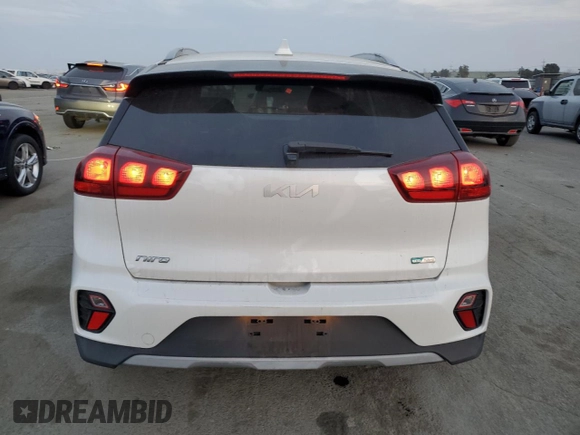 2022 Kia Niro LX with VIN KNDCB3LC6N5503153, listed as a Copart auction lot 84023874 with 71,601 mi miles and Salvage Title. Bid and sale history available at carsss.com. Image 6.