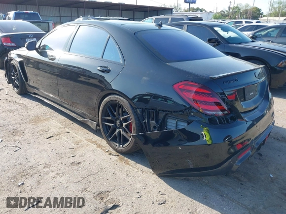 2018 Mercedes-Benz S 63 AMG with VIN WDDUG8JB0JA343131, listed as a IAAI auction lot 41863404 with 29,778 mi miles and . Bid and sale history available at DreamBid. Image 3.