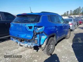 2019 Jeep Compass Latitude with VIN 3C4NJCBB6KT802481, listed as a IAAI auction lot 41315161 with 72,755 mi miles and . Bid and sale history available at carsss.com. Image 4.