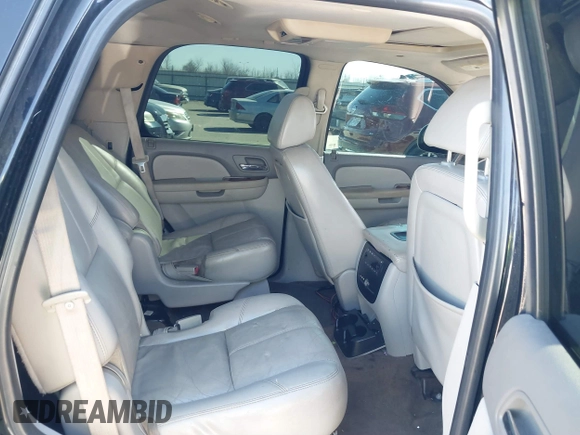 2007 Chevrolet Tahoe LTZ with VIN 1GNFC13J67R245233, listed as a IAAI auction lot 41726159 with 203,841 mi miles and . Bid and sale history available at DreamBid. Image 8.