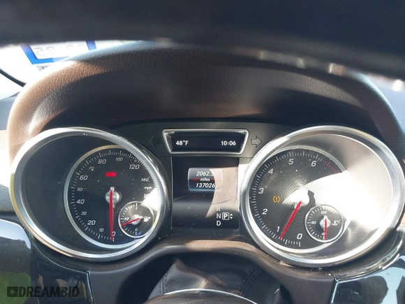 2016 Mercedes-Benz GLE with VIN 4JGDA5HB0GA777960, listed as a IAAI auction lot 41406957 with 137,026 mi miles. Bid and sale history available at carsss.com. Image 7.