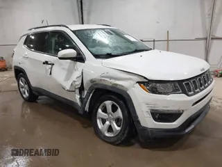 2018 Jeep Compass Latitude z VIN 3C4NJDBB7JT455568, wystawiony jako IAAI lot #41790361 z przebiegiem 47 646 mil mil oraz . Historia ofert i sprzedaży dostępna na DreamBid. Obrazek 1.