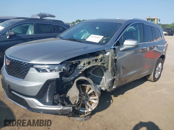 2024 Cadillac XT6 FWD Luxury с VIN 1GYKPAR42RZ723545, выставлен на аукционе IAAI как лот 42395902 с пробегом 13 992 миль миль и . История ставок и продаж доступна на DreamBid. Изображение 2.