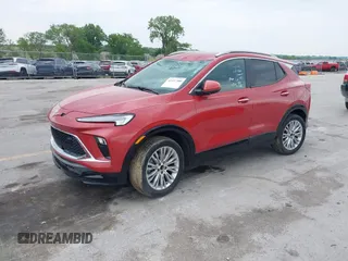 2024 Buick Encore GX Sport Touring с VIN KL4AMESL1RB172711, выставлен на аукционе IAAI как лот 42437300 с пробегом 21 710 миль миль и . История ставок и продаж доступна на DreamBid. Изображение 19.