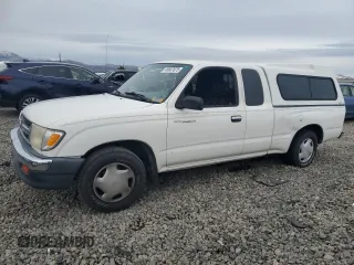 1999 Toyota Tacoma z VIN 4TAVL52N4XZ463764, wystawiony jako Copart lot #45607875 z przebiegiem 210 359 mil mil oraz Nie do naprawy • Non repairable. Historia ofert i sprzedaży dostępna na DreamBid. Obrazek 1.