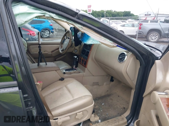 2007 Ford Explorer Eddie Bauer с VIN 1FMEU64EX7UA41639, выставлен на аукционе IAAI как лот 42539231 с пробегом Не указан миль и . История ставок и продаж доступна на DreamBid. Изображение 5.