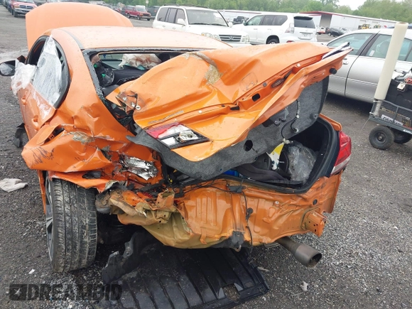 2015 Honda Civic Si z VIN 2HGFB6E54FH706924, wystawiony jako IAAI lot #42270585 z przebiegiem 123 042 mil mil oraz . Historia ofert i sprzedaży dostępna na DreamBid. Obrazek 6.