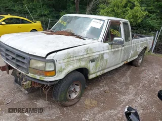1992 Ford F-150 with VIN 1FTEX15Y2NKB09237, listed as a IAAI auction lot 42654726 with 260,150 mi miles and . Bid and sale history available at DreamBid. Image 2.