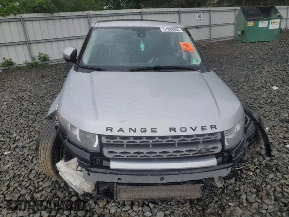 2013 Land Rover Range Rover Evoque Pure Plus z VIN SALVP2BG1DH845186, wystawiony jako Copart lot #57889835 z przebiegiem Nie podano mil oraz Szkoda całkowita • Salvage title. Historia ofert i sprzedaży dostępna na DreamBid. Obrazek 5.