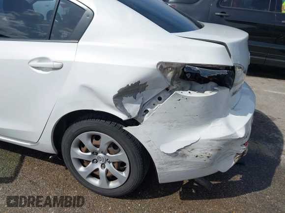 2013 Mazda Mazda3 i Sport with VIN JM1BL1U73D1764244, listed as a IAAI auction lot 41918487 with 94,620 mi miles. Bid and sale history available at carsss.com. Image 6.