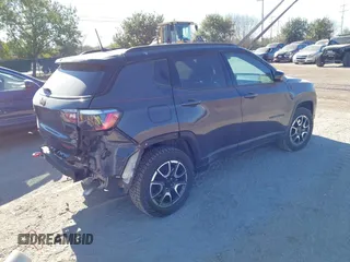 2024 Jeep Compass Trailhawk with VIN 3C4NJDDN4RT135384, listed as a IAAI auction lot 41251948 with 6,981 mi miles and . Bid and sale history available at DreamBid. Image 4.