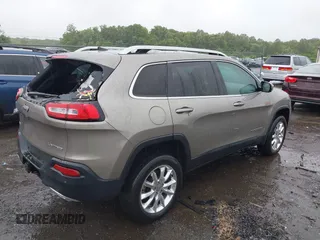 2017 Jeep Cherokee High Altitude z VIN 1C4PJMDS2HW614796, wystawiony jako IAAI lot #42341592 z przebiegiem 97 301 mil mil oraz . Historia ofert i sprzedaży dostępna na DreamBid. Obrazek 4.