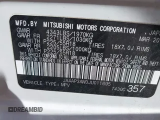 2018 Mitsubishi Outlander SE z VIN JA4AP3AW3JU011695, wystawiony jako IAAI lot #42144112 z przebiegiem 69 228 mil mil oraz . Historia ofert i sprzedaży dostępna na DreamBid. Obrazek 9.