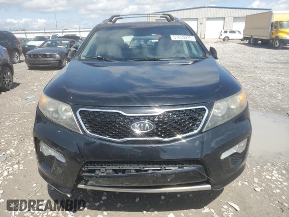 2012 Kia Sorento SX z VIN 5XYKW4A28CG193611, wystawiony jako Copart lot #57659935 z przebiegiem 203 349 mil mil oraz Szkoda całkowita • Salvage title. Historia ofert i sprzedaży dostępna na DreamBid. Obrazek 5.