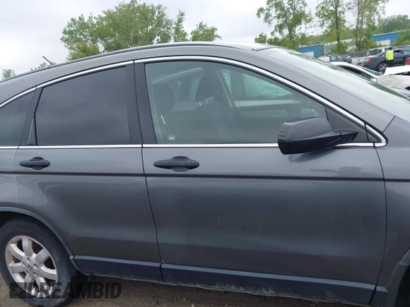 2011 Honda CR-V SE z VIN JHLRE4H47BC028132, wystawiony jako IAAI lot #42300244 z przebiegiem 185 258 mil mil oraz . Historia ofert i sprzedaży dostępna na DreamBid. Obrazek 14.