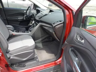 2014 Ford Escape SE z VIN 1FMCU9GX8EUC56018, wystawiony jako IAAI lot #42375937 z przebiegiem 117 341 mil mil oraz . Historia ofert i sprzedaży dostępna na DreamBid. Obrazek 5.