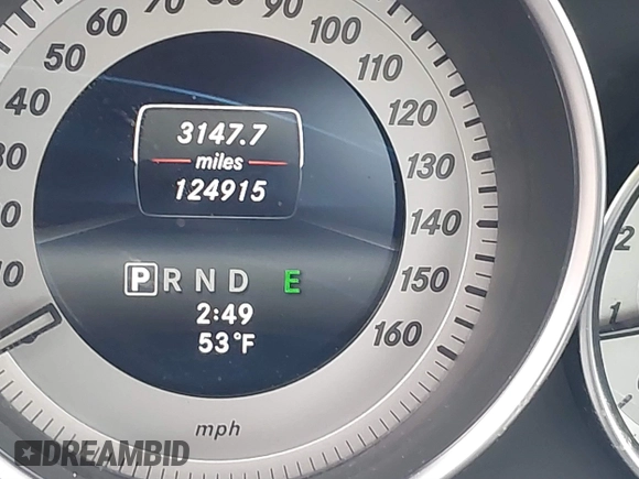 2015 Mercedes-Benz C-Class C 250 with VIN WDDGJ4HB6FG401261, listed as a IAAI auction lot 41483848 with 124,915 mi miles. Bid and sale history available at carsss.com. Image 15.