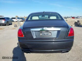 2011 Rolls-Royce Ghost with VIN SCA664S5XBUX49688, listed as a IAAI auction lot 40971162 with 17,595 mi miles. Bid and sale history available at carsss.com. Image 16.