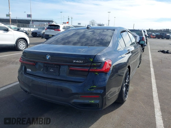 2021 BMW 7 Series 740i z VIN WBA7T2C03MCF58569, wystawiony jako IAAI lot #41662350 z przebiegiem 41 303 mil mil oraz . Historia ofert i sprzedaży dostępna na DreamBid. Obrazek 4.