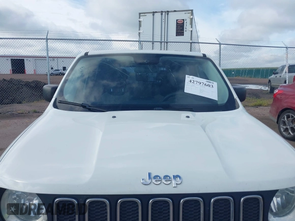 2017 Jeep Renegade Sport with VIN ZACCJAAB1HPF44805, listed as a IAAI auction lot 42797603 with 171,483 mi miles and . Bid and sale history available at DreamBid. Image 6.