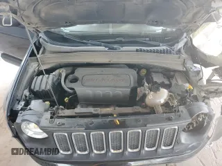 2017 Jeep Renegade Sport with VIN ZACCJBAB1HPG60110, listed as a Copart auction lot 63074295 with 61,476 mi miles and Salvage title. Bid and sale history available at DreamBid. Image 12.