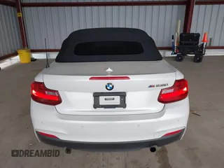 2015 BMW 2 Series M235i with VIN WBA1M1C53FV393300, listed as a IAAI auction lot 41926019 with 180,949 mi miles and . Bid and sale history available at carsss.com. Image 17.