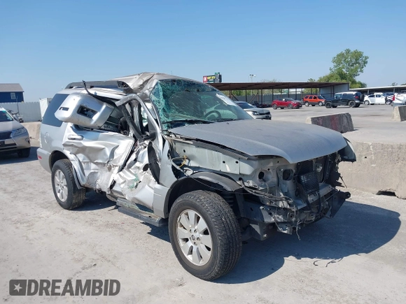 2008 Mercury Mountaineer with VIN 4M2EU37E48UJ11663, listed as a IAAI auction lot 40597793 with 86,790 mi miles. Bid and sale history available at carsss.com. Image 1.