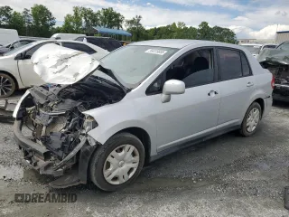 2011 Nissan Versa S z VIN 3N1BC1APXBL376991, wystawiony jako Copart lot #59223855 z przebiegiem 88 767 mil mil oraz Szkoda całkowita • Salvage title. Historia ofert i sprzedaży dostępna na DreamBid. Obrazek 1.