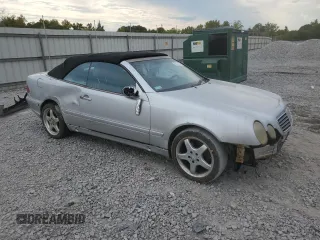 2002 Mercedes-Benz CLK 320/430 with VIN WDBLK70G32T105080, listed as a Copart auction lot 69714474 with 135,806 mi miles and Salvage Title. Bid and sale history available at carsss.com. Image 4.