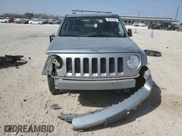 2016 Jeep Patriot Latitude with VIN 1C4NJPFB9GD576872, listed as a Copart auction lot 48192285 with 132,894 mi miles and Salvage title. Bid and sale history available at DreamBid. Image 5.
