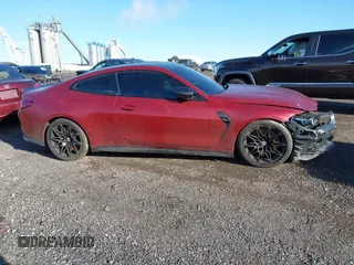 2025 BMW M4 Competition xDrive с VIN WBS33HK05SCT17492, выставлен на аукционе IAAI как лот 42132837 с пробегом 1 370 миль миль и . История ставок и продаж доступна на DreamBid. Изображение 12.