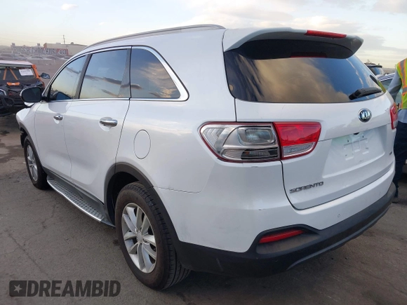 2016 Kia Sorento LX with VIN 5XYPG4A38GG075284, listed as a IAAI auction lot 41233974 with 126,044 mi miles. Bid and sale history available at carsss.com. Image 3.