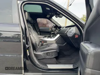 2018 Land Rover Range Rover Sport HSE with VIN SALWR2RV7JA199367, listed as a Copart auction lot 54084925 with 133,299 mi miles and Clean Title. Bid and sale history available at carsss.com. Image 5.