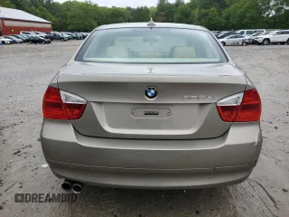 2008 BMW 3 Series 328xi z VIN WBAVC93578K056457, wystawiony jako Copart lot #57771205 z przebiegiem 172 843 mil mil oraz Czysty tytuł • Clean title. Historia ofert i sprzedaży dostępna na DreamBid. Obrazek 6.