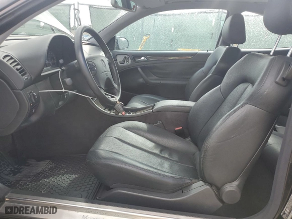 2001 Mercedes-Benz CLK-Class with VIN WDBLJ70G11F182465, listed as a Copart auction lot 81299454 with 99,524 mi miles and Non Repairable. Bid and sale history available at carsss.com. Image 7.