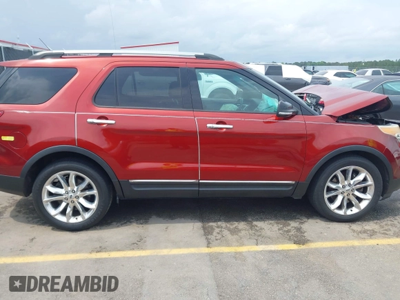 2014 Ford Explorer XLT z VIN 1FM5K7D88EGA36036, wystawiony jako IAAI lot #42101756 z przebiegiem 166 020 mil mil oraz . Historia ofert i sprzedaży dostępna na DreamBid. Obrazek 13.