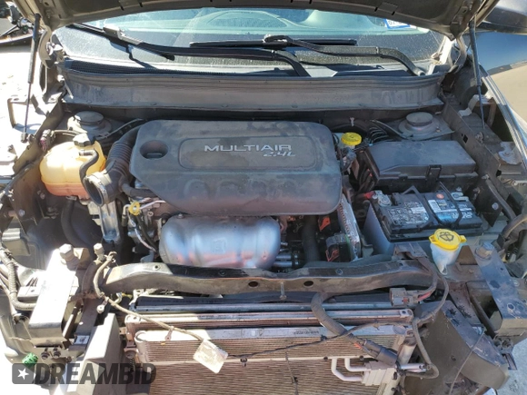 2018 Jeep Cherokee Latitude Tech Connect with VIN 1C4PJLCB2JD540034, listed as a Copart auction lot 55622855 with 71,428 mi miles and Salvage title. Bid and sale history available at DreamBid. Image 12.