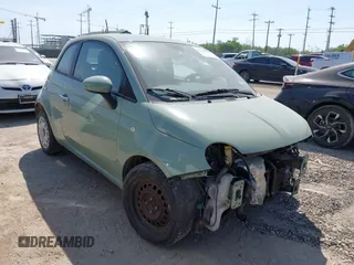2012 FIAT 500 Pop z VIN 3C3CFFARXCT365728, wystawiony jako IAAI lot #42245376 z przebiegiem 103 492 mil mil oraz . Historia ofert i sprzedaży dostępna na DreamBid. Obrazek 1.