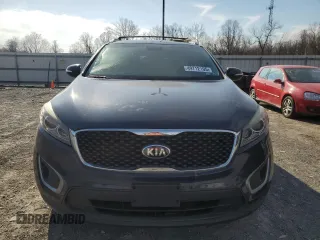 2016 Kia Sorento LX with VIN 5XYPGDA56GG105805, listed as a Copart auction lot 49712195 with 109,747 mi miles and Salvage Title. Bid and sale history available at carsss.com. Image 5.