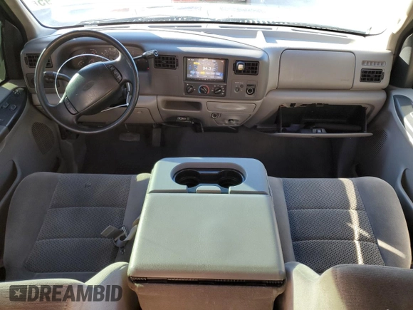 2001 Ford Super Duty F-250 XL with VIN 1FTNX20F11EB60992, listed as a Copart auction lot 88501795 with 136,557 mi miles and Salvage Title. Bid and sale history available at carsss.com. Image 8.