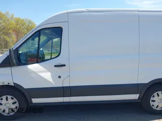 2017 Ford Transit with VIN 1FTYE1CG4HKA88456, listed as a IAAI auction lot 42043008 with 222,801 mi miles and . Bid and sale history available at DreamBid. Image 15.