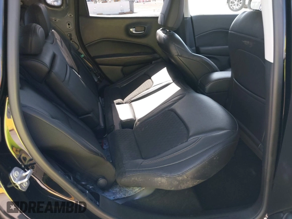 2018 Jeep Compass Latitude z VIN 3C4NJDBB2JT418038, wystawiony jako IAAI lot #42218494 z przebiegiem 28 934 mil mil oraz . Historia ofert i sprzedaży dostępna na DreamBid. Obrazek 8.
