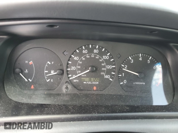2001 Toyota Camry CE z VIN 4T1BG22K31U795050, wystawiony jako Copart lot #55054025 z przebiegiem 161 228 mil mil oraz Szkoda całkowita • Salvage title. Historia ofert i sprzedaży dostępna na DreamBid. Obrazek 9.