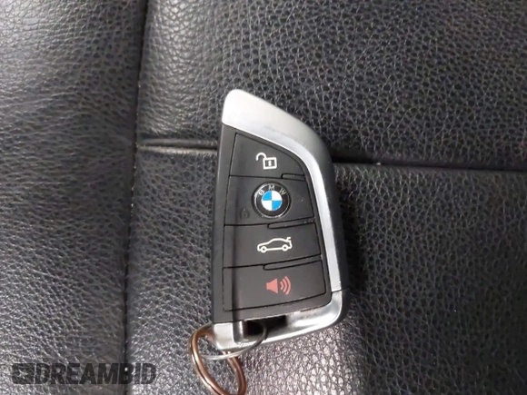 2016 BMW X5 xDrive35i z VIN 5UXKR0C5XG0U12540, wystawiony jako IAAI lot #41179965 z przebiegiem 75 997 mil mil oraz . Historia ofert i sprzedaży dostępna na DreamBid. Obrazek 11.
