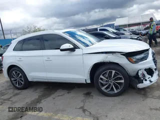 2021 Audi Q5 Premium Plus with VIN WA1BAAFY4M2005294, listed as a IAAI auction lot 41740675 with 34,166 mi miles. Bid and sale history available at carsss.com. Image 14.