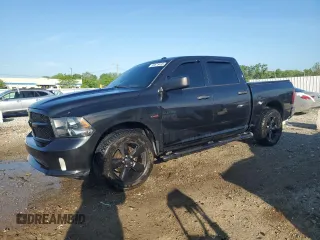 2015 Ram 1500 Express z VIN 3C6RR6KT5FG683297, wystawiony jako Copart lot #56578495 z przebiegiem 115 589 mil mil oraz Szkoda całkowita • Salvage title. Historia ofert i sprzedaży dostępna na DreamBid. Obrazek 1.