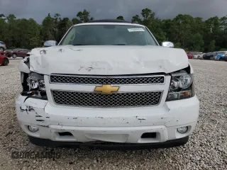 2013 Chevrolet Suburban LTZ with VIN 1GNSCKE07DR276396, listed as a Copart auction lot 71090624 with 93,523 mi miles and Non Repairable. Bid and sale history available at carsss.com. Image 5.