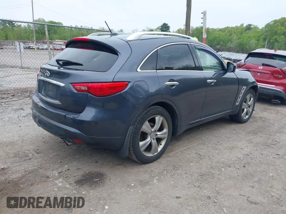 2009 Infiniti FX z VIN JNRAS18W39M152180, wystawiony jako IAAI lot #42226853 z przebiegiem 268 413 mil mil oraz . Historia ofert i sprzedaży dostępna na DreamBid. Obrazek 4.