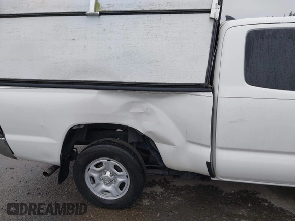 2015 Toyota Tacoma z VIN 5TFTX4CN6FX062056, wystawiony jako IAAI lot #40536154 z przebiegiem 27 095 mil mil oraz . Historia ofert i sprzedaży dostępna na DreamBid. Obrazek 6.